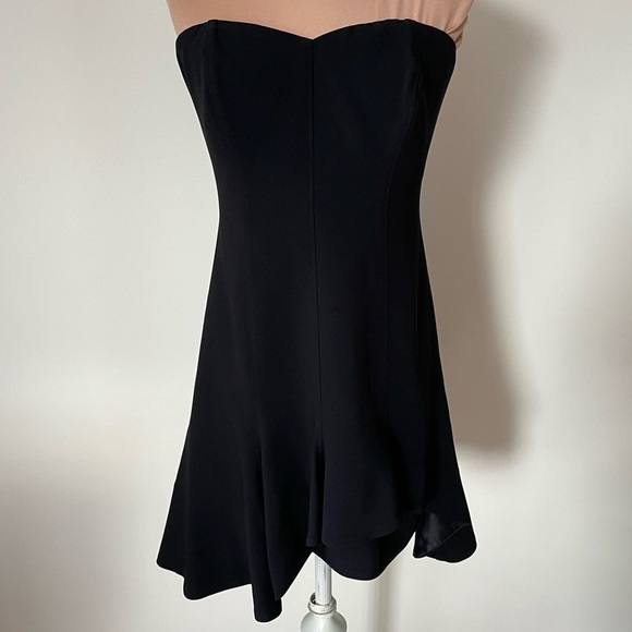 Cinq à Sept Devon Strapless Sweatheart Black High Low Skater Mini Dress EUC Sz 6 - Picture 3 of 11
